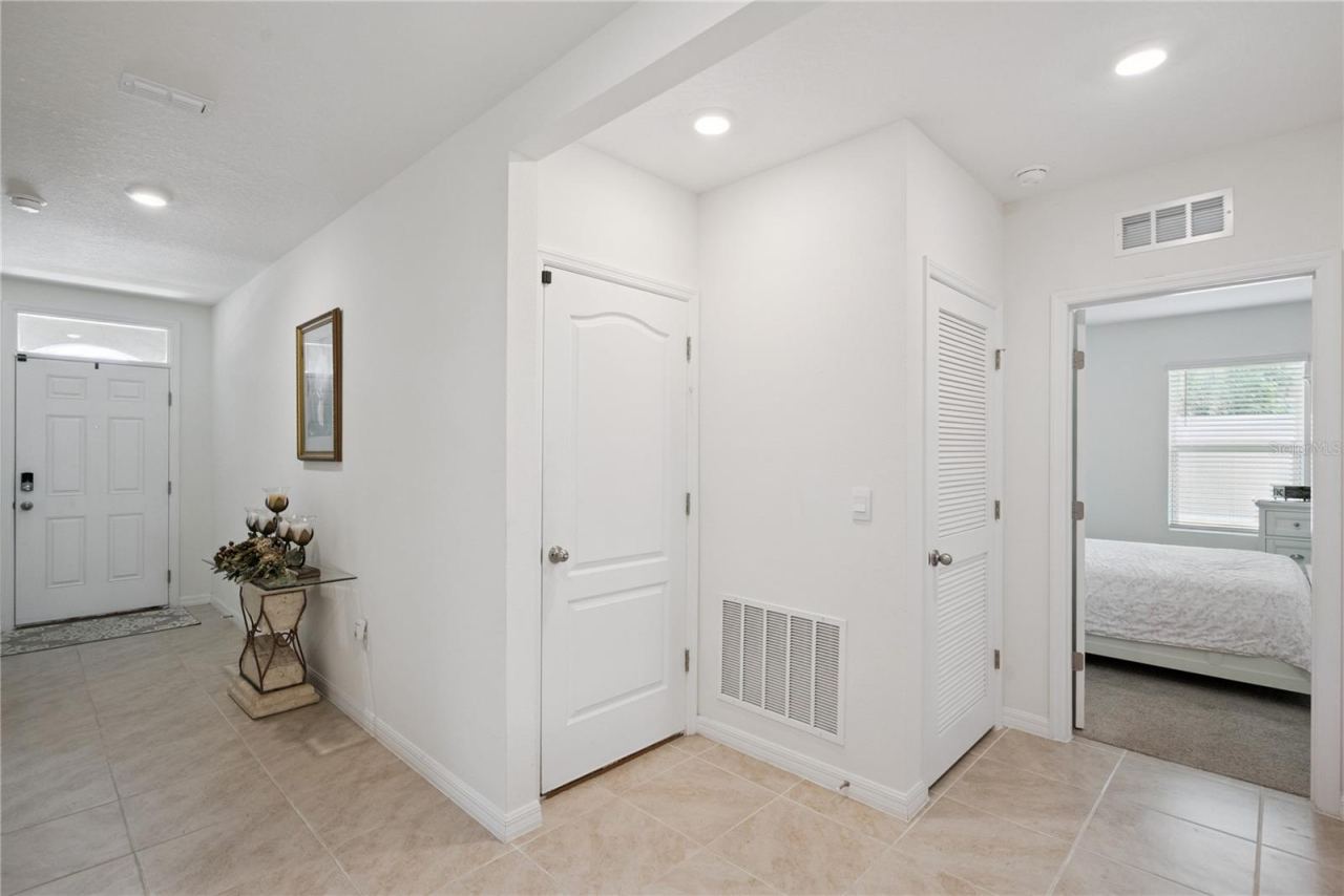 Photo 4 of 2073 Swanson Dr, Deltona, FL 32738