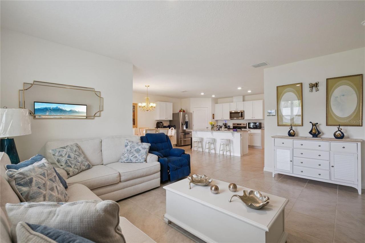 Photo 5 of 2073 Swanson Dr, Deltona, FL 32738