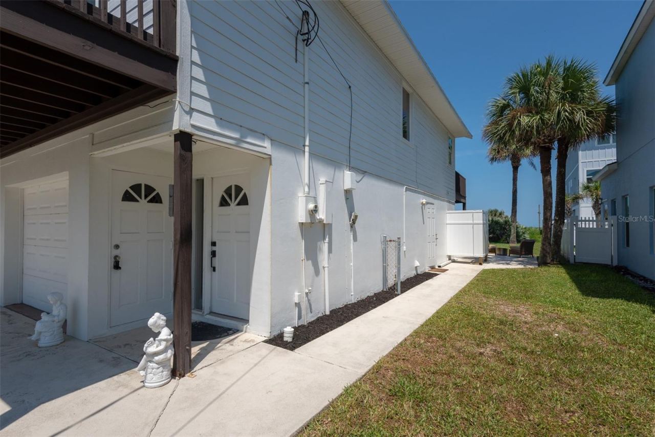 Photo 4 of 712 Central Ave N, Flagler Beach, FL 32136