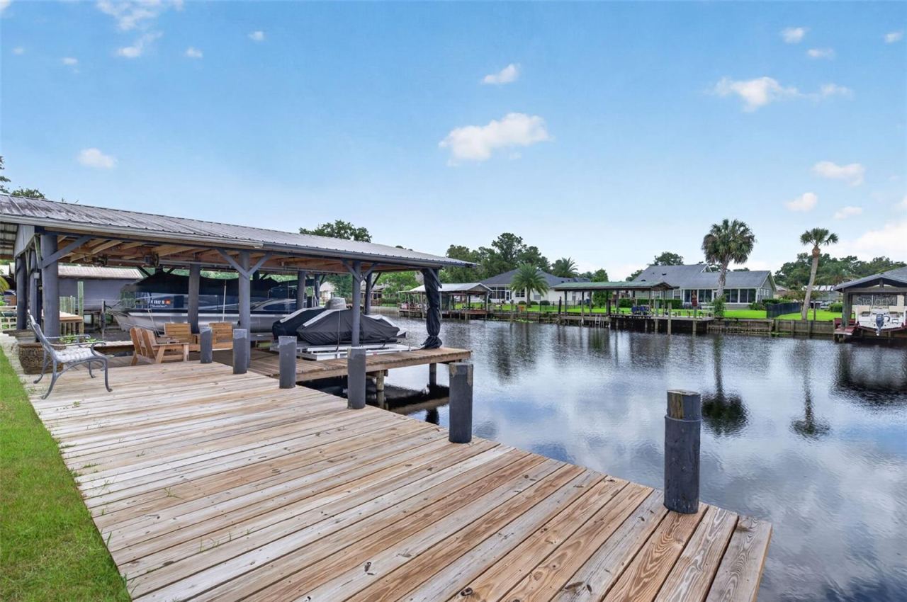 Photo 5 of 1613 Juno Trl, Astor, FL 32102