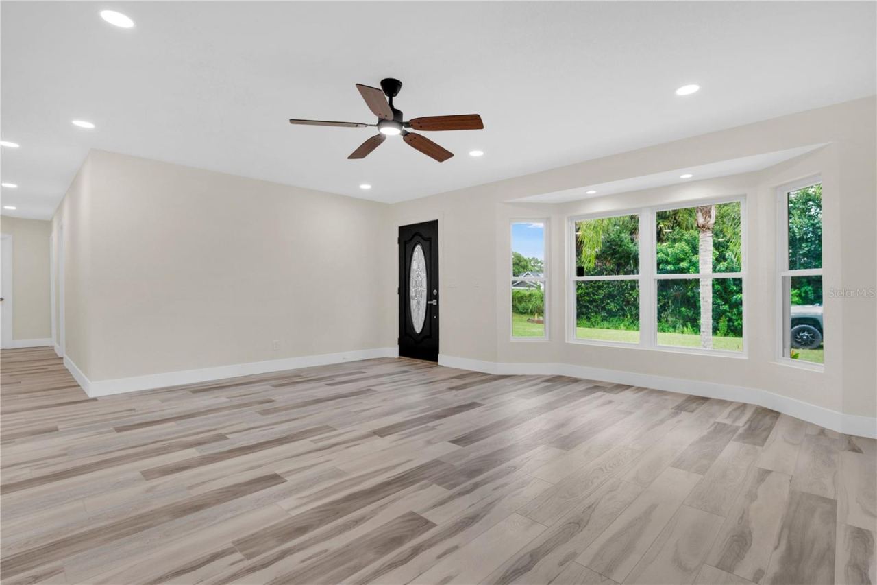 Photo 5 of 2304 Travelers Palm Dr, Edgewater, FL 32141