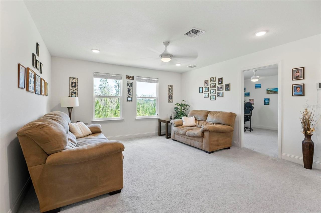 Photo 5 of 40 Oakleaf Way, Palm Coast, FL 32137