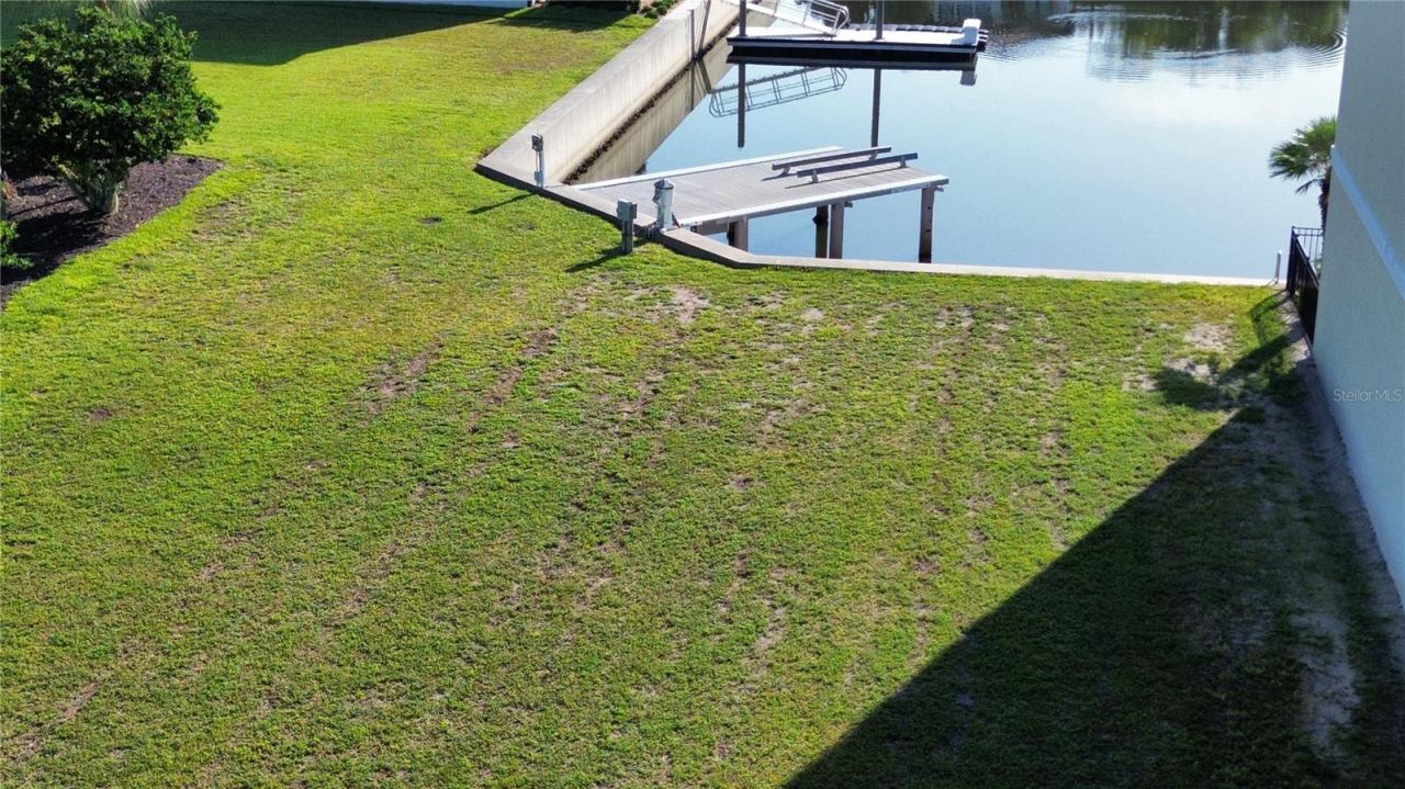 Photo 3 of 243 Yacht Harbor Dr, Palm Coast, FL 32137