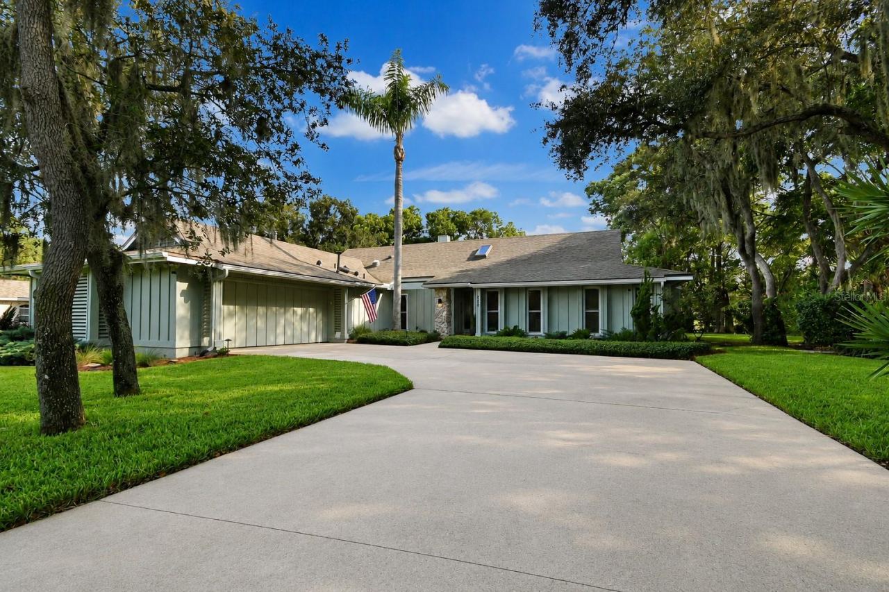 Photo 5 of 550 Bottlebrush Ct, New Smyrna Beach, FL 32168