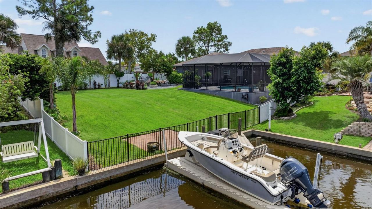 Photo 4 of 16 Cherrytree Ct, Palm Coast, FL 32137