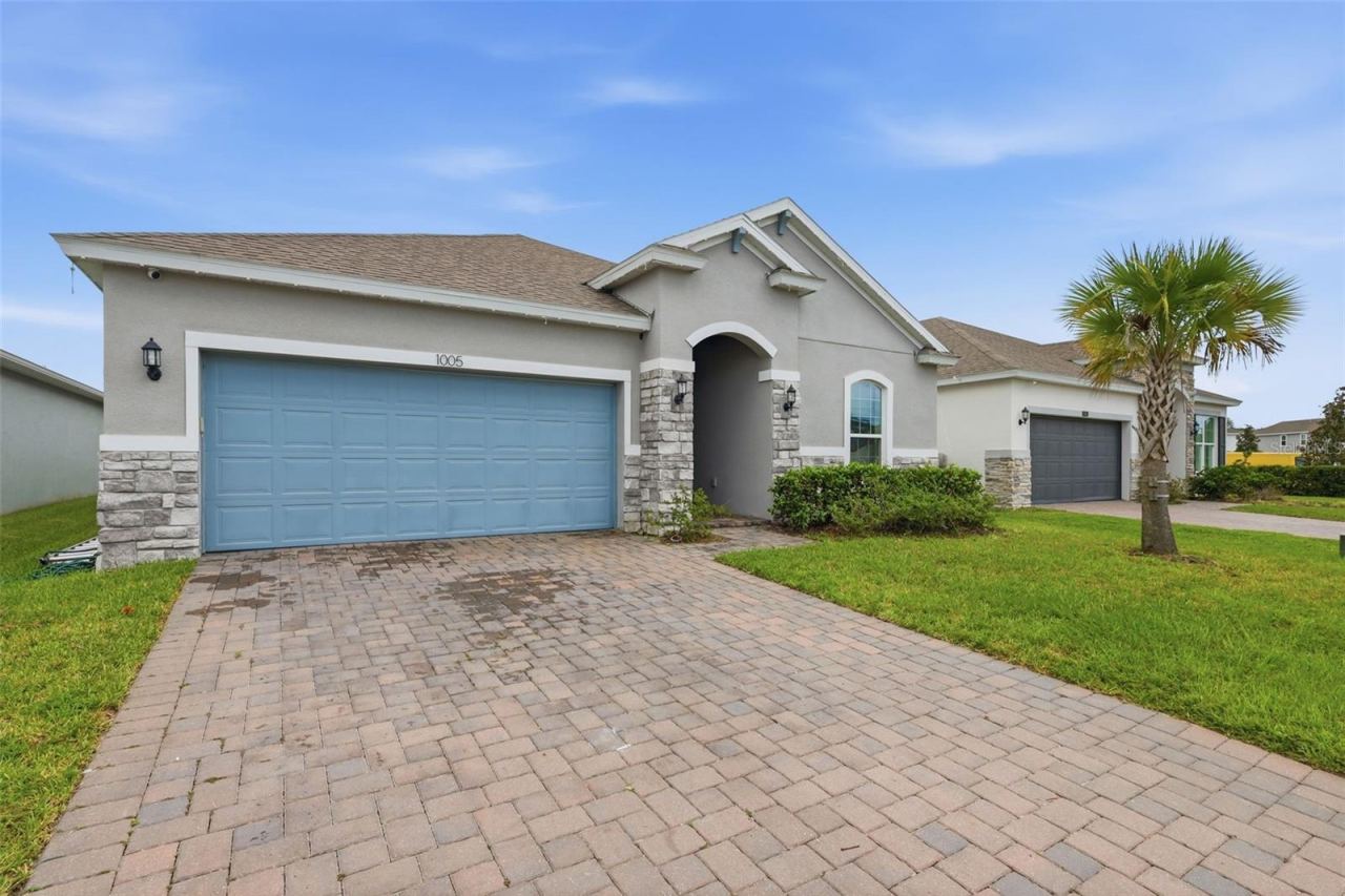 Photo 4 of 1005 Chelan Falls Dr, Deland, FL 32724