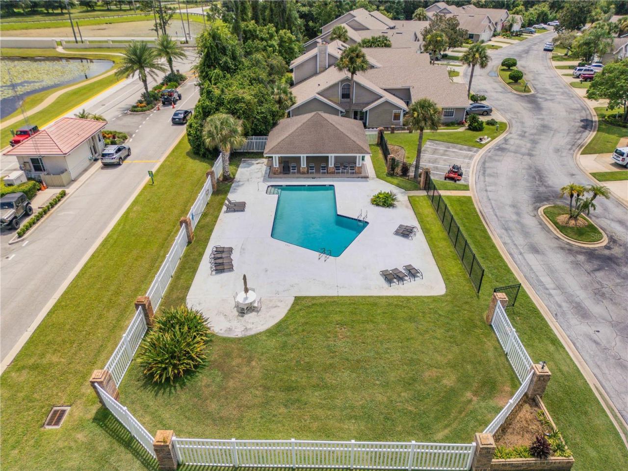 Photo 5 of 2016 Cornell Pl, Port Orange, FL 32128