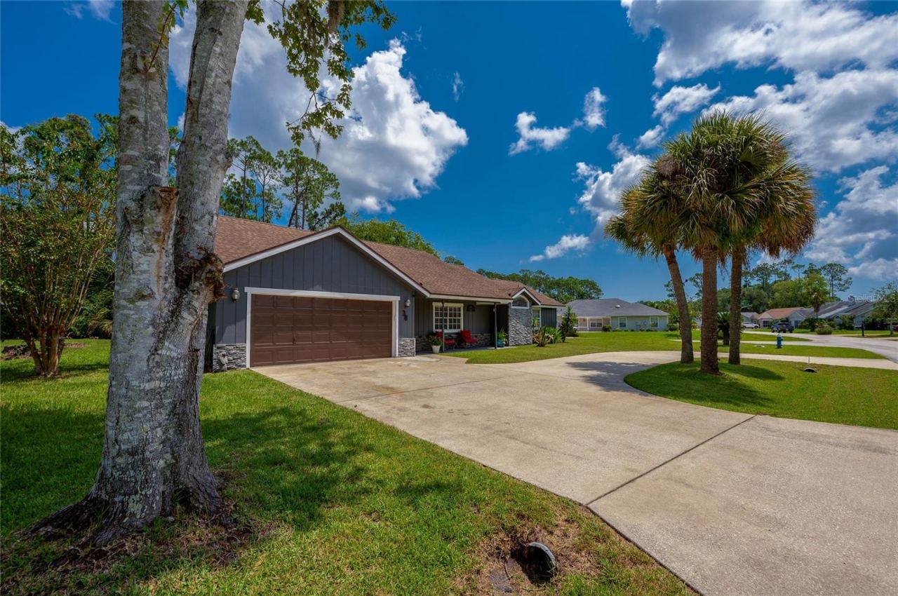 Photo 2 of 38 Weyanoke Ln, Palm Coast, FL 32164