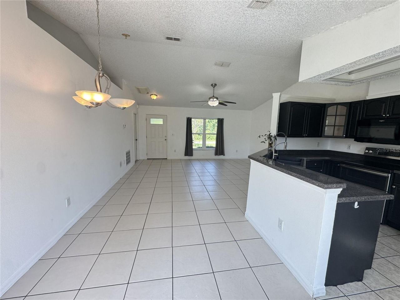 Photo 4 of 393 Walnut Ave, Orange City, FL 32763