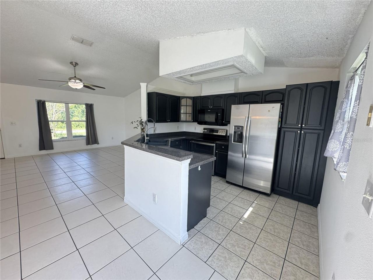 Photo 5 of 393 Walnut Ave, Orange City, FL 32763