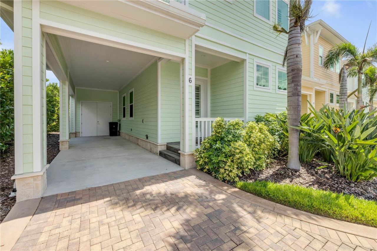 Photo 4 of 6 Old Feger Dr, New Smyrna Beach, FL 32169