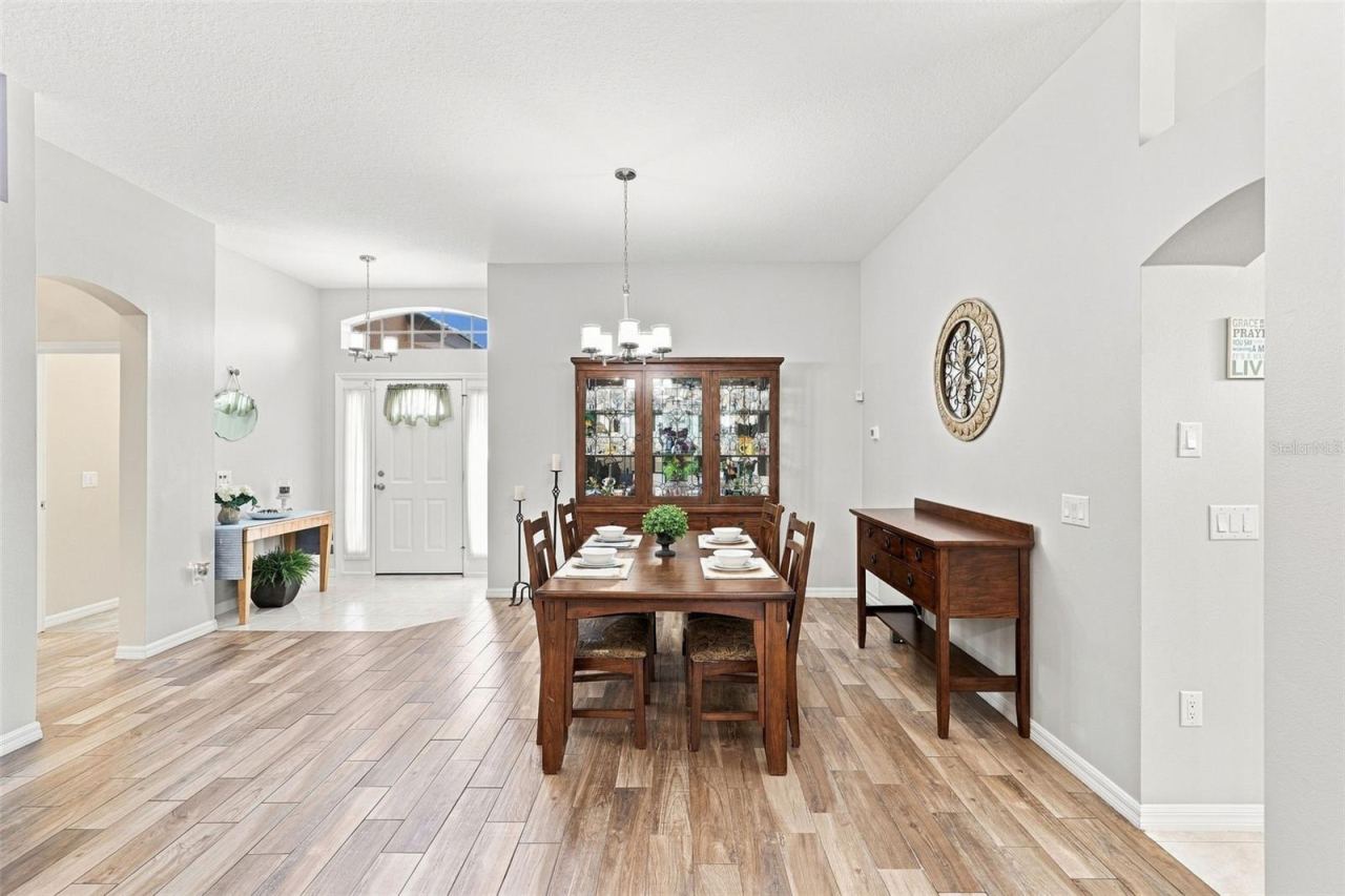 Photo 5 of 367 Foxhill Dr, Debary, FL 32713