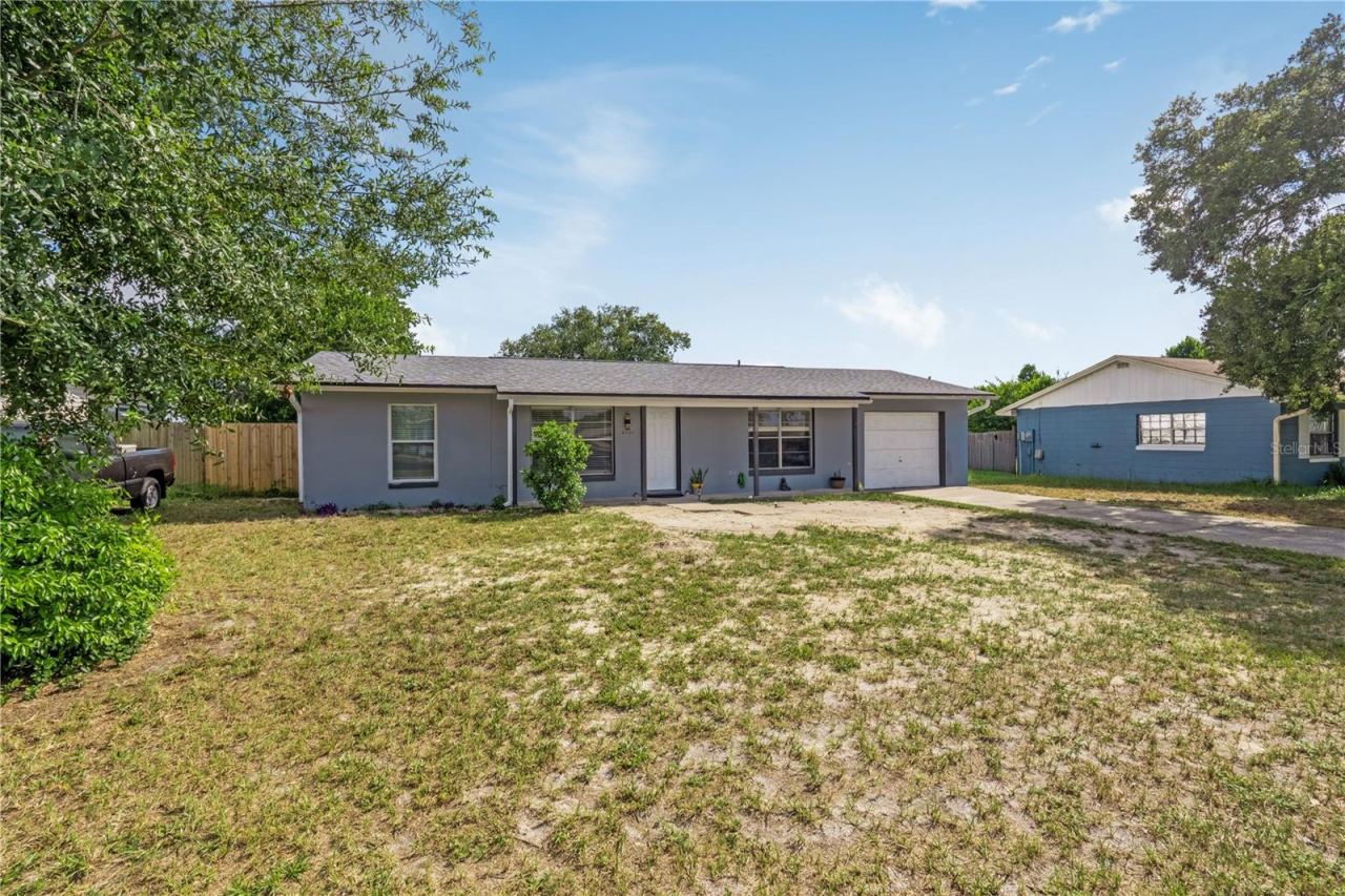2633 Beal St, Deltona, FL 32738