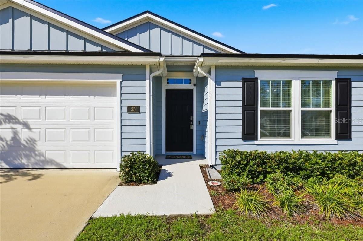 Photo 2 of 35 Putter Dr, Palm Coast, FL 32164