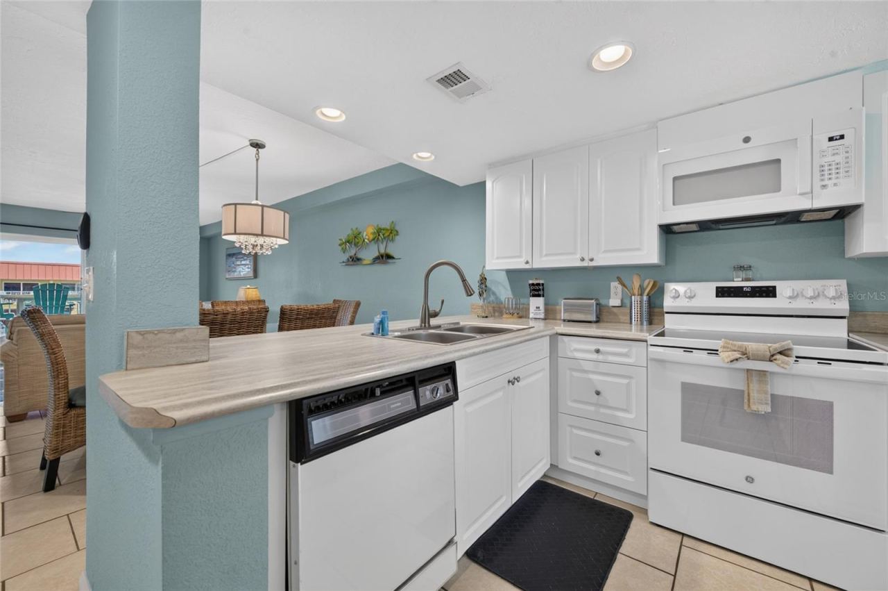 Photo 5 of 3801 Atlantic Ave #320, New Smyrna Beach, FL 32169
