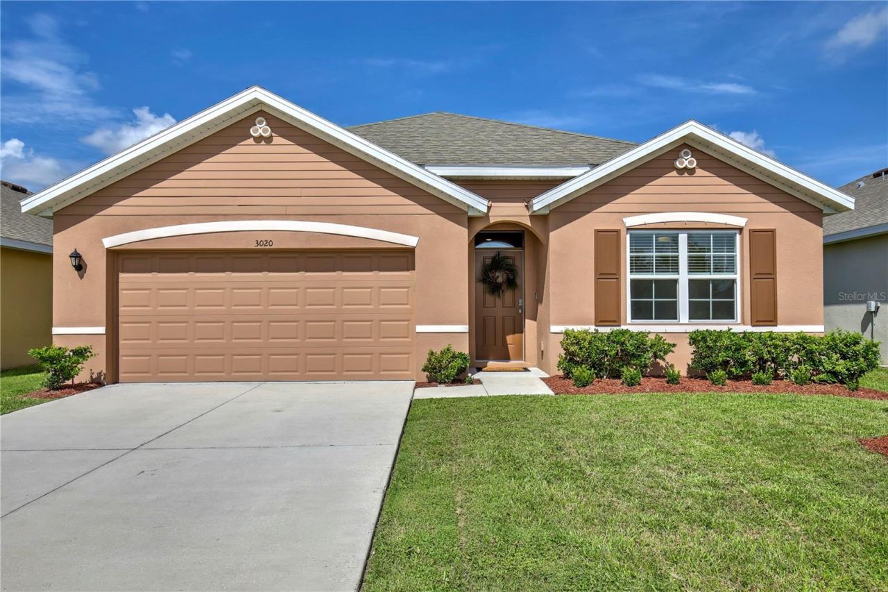 Photo 2 of 3020 Burrowing Owl Dr, Mims, FL 32754
