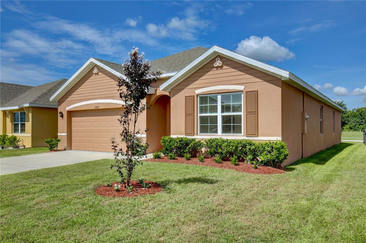 Photo 4 of 3020 Burrowing Owl Dr, Mims, FL 32754