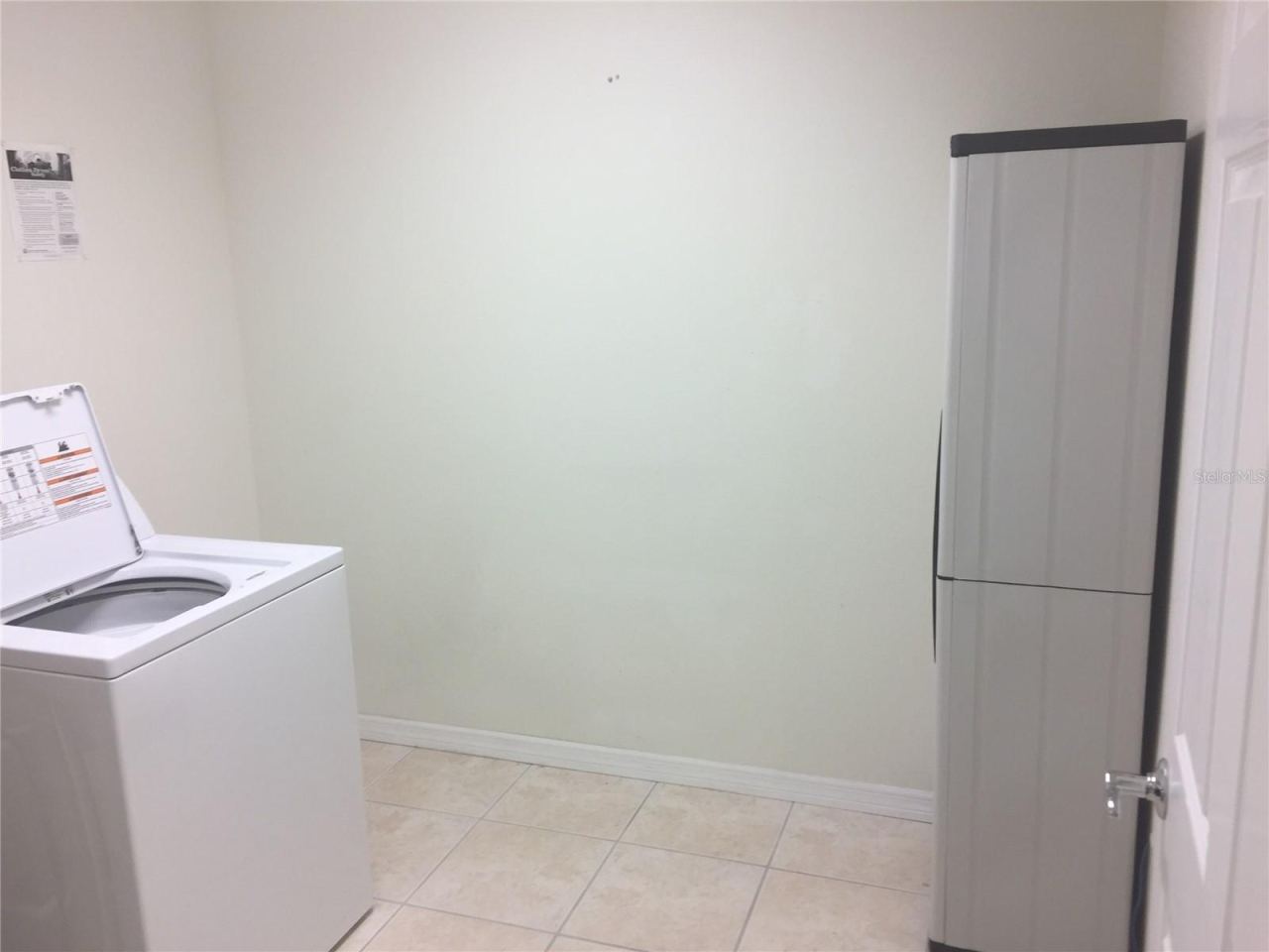 Photo 5 of 925 Beville Rd #5, South Daytona, FL 32119