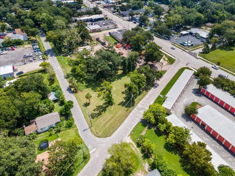 Photo 4 of 919 Tomoka Rd, Daytona Beach, FL 32117
