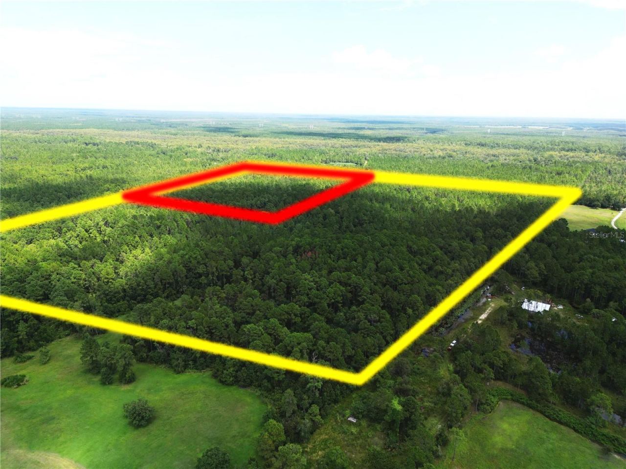 Photo 4 of 2220 Old Train Rd, Deltona, FL 32738