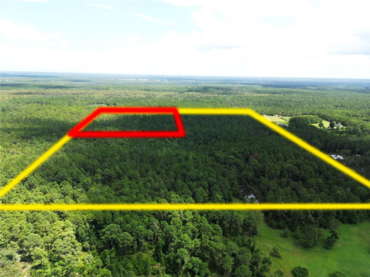 Photo 5 of 2220 Old Train Rd, Deltona, FL 32738