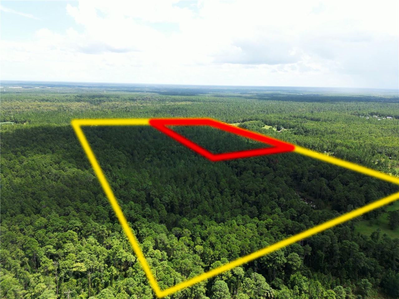 Photo 4 of 2220 Old Train Rd, Deltona, FL 32738