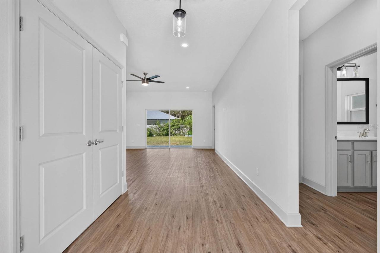 Photo 4 of 362 Oliver Dr, New Smyrna Beach, FL 32168