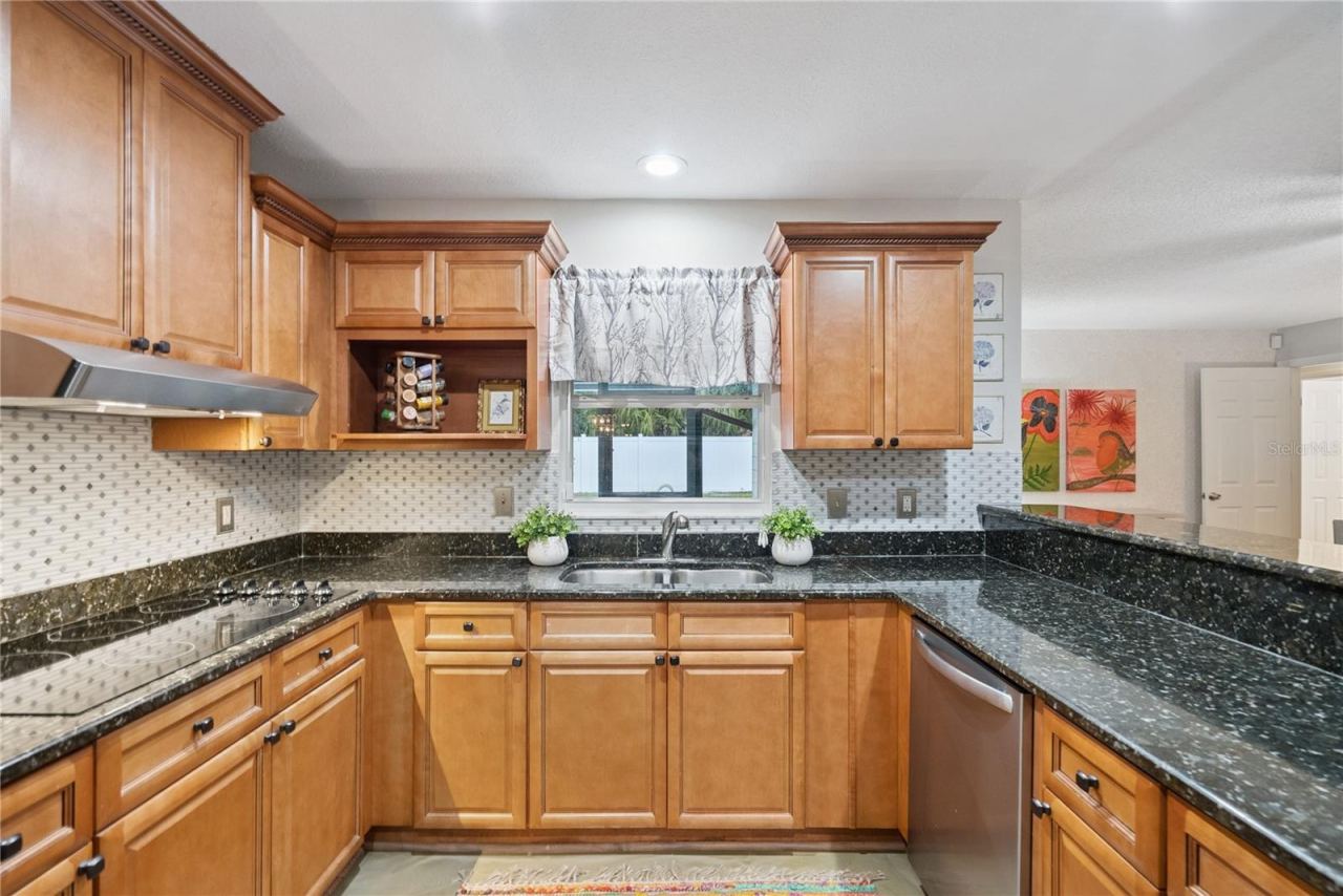 Photo 5 of 3020 Nicholson Dr, Winter Park, FL 32792