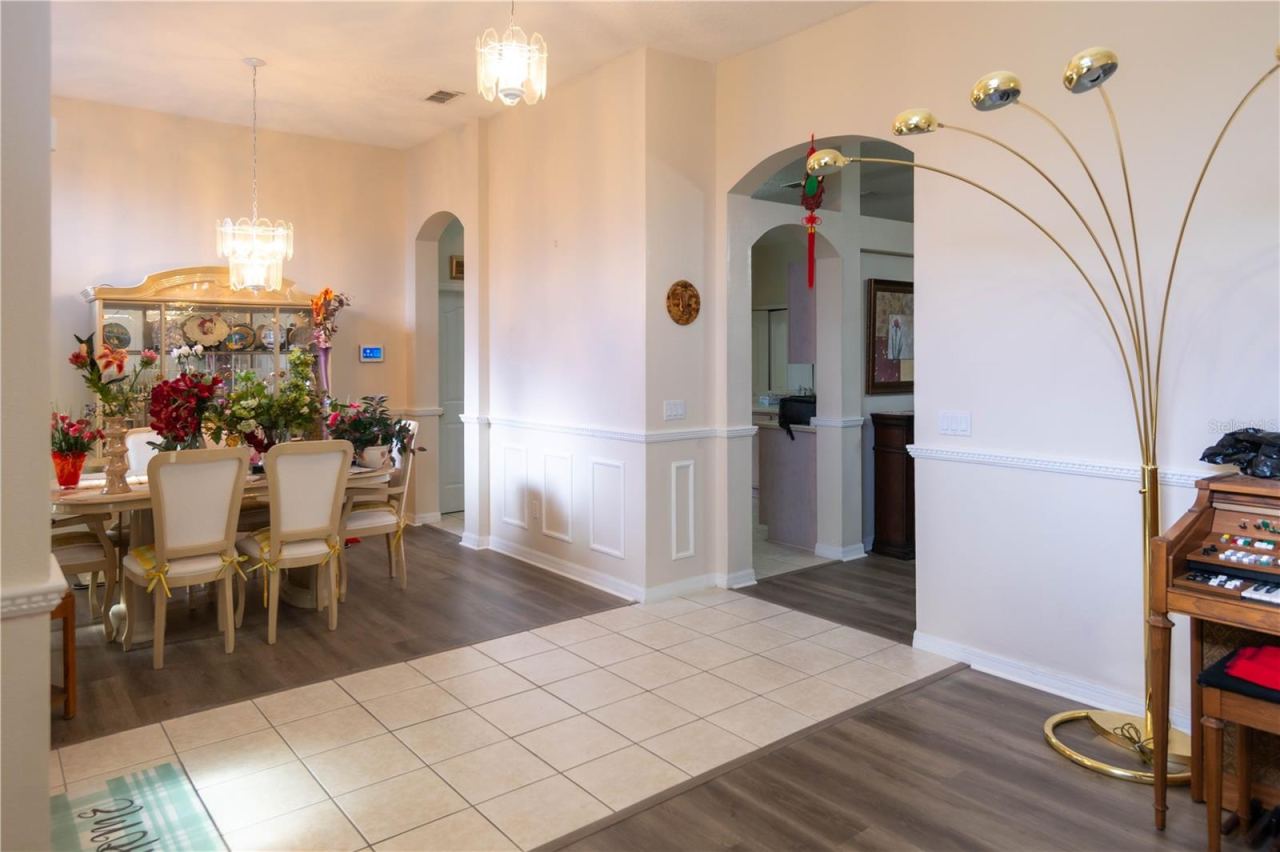 Photo 4 of 1306 Island Cove Dr, Deland, FL 32724