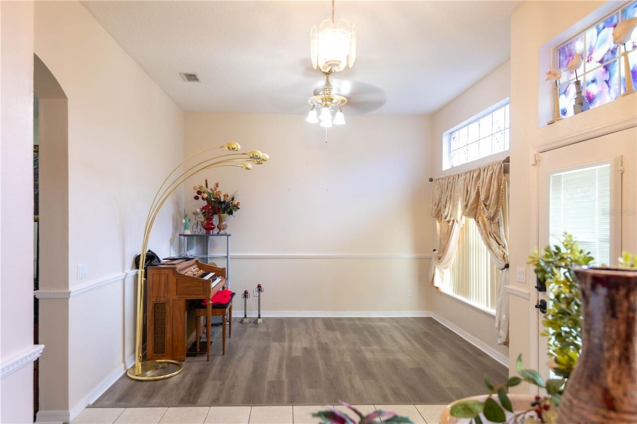 Photo 5 of 1306 Island Cove Dr, Deland, FL 32724