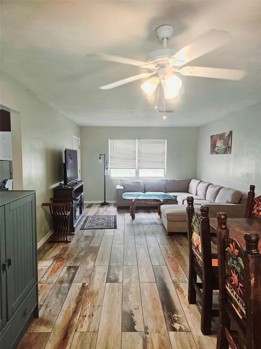 Photo 4 of 2433 Adams Ave, Deltona, FL 32738