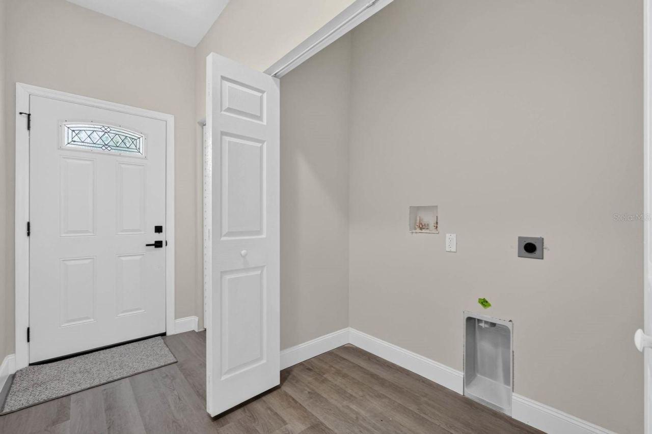 Photo 5 of 757 Indiana St, Daytona Beach, FL 32114
