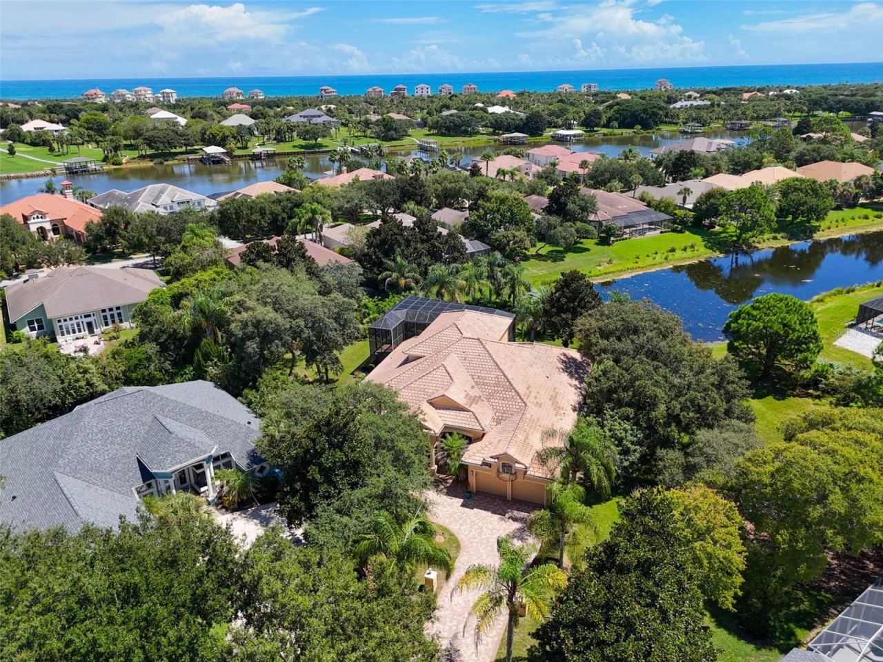 Photo 3 of 18 N Park Ln, Palm Coast, FL 32137