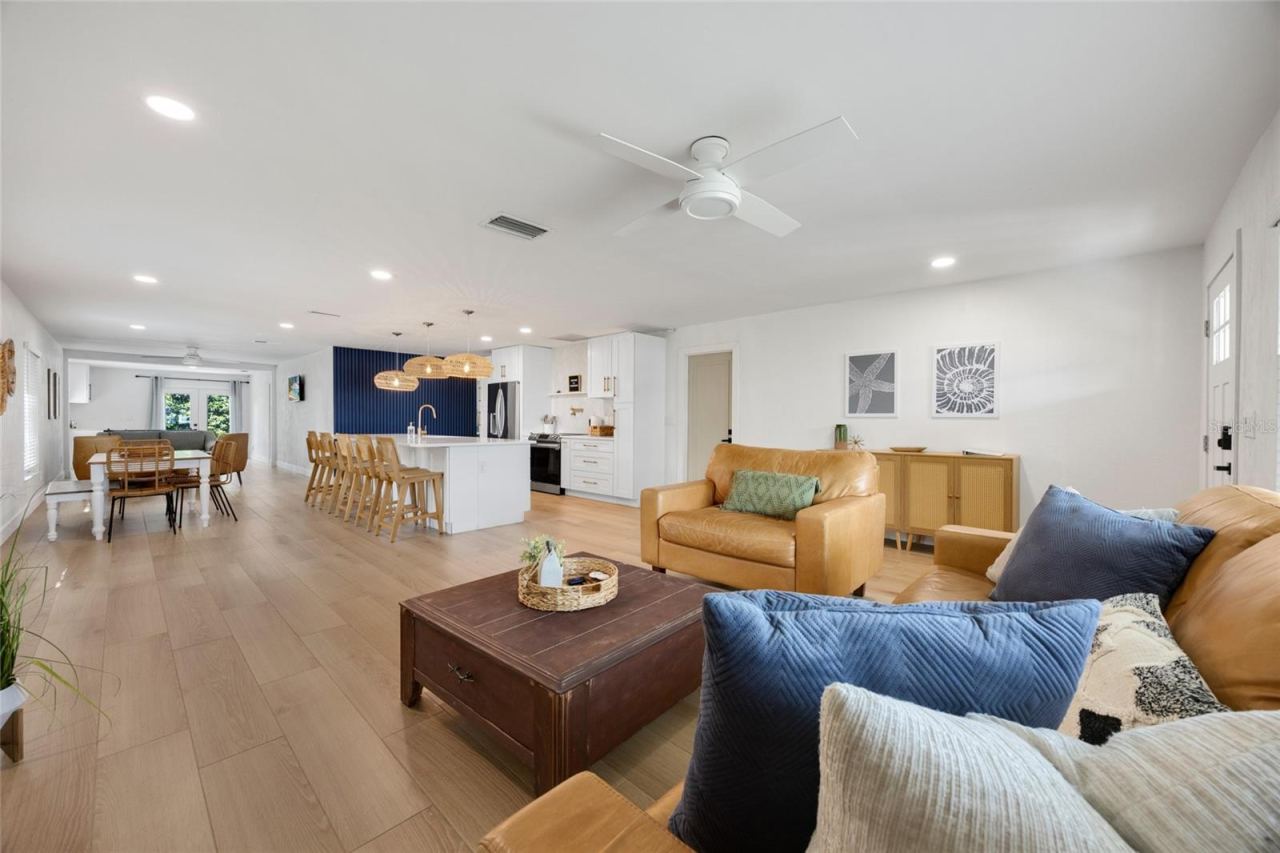 Photo 5 of 43 Capistrano Dr, Ormond Beach, FL 32176