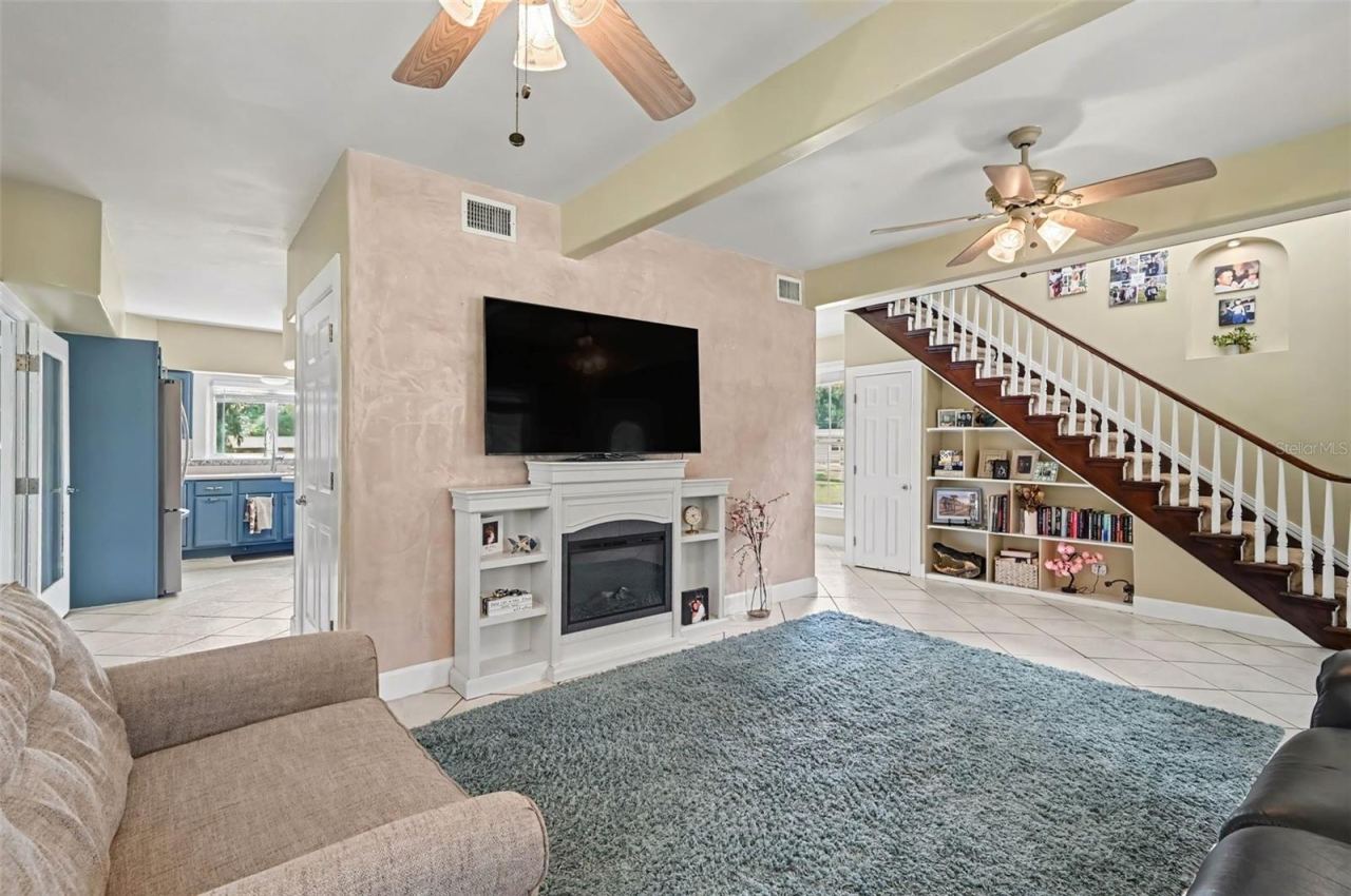 Photo 5 of 208 S Gaines St, Oak Hill, FL 32759