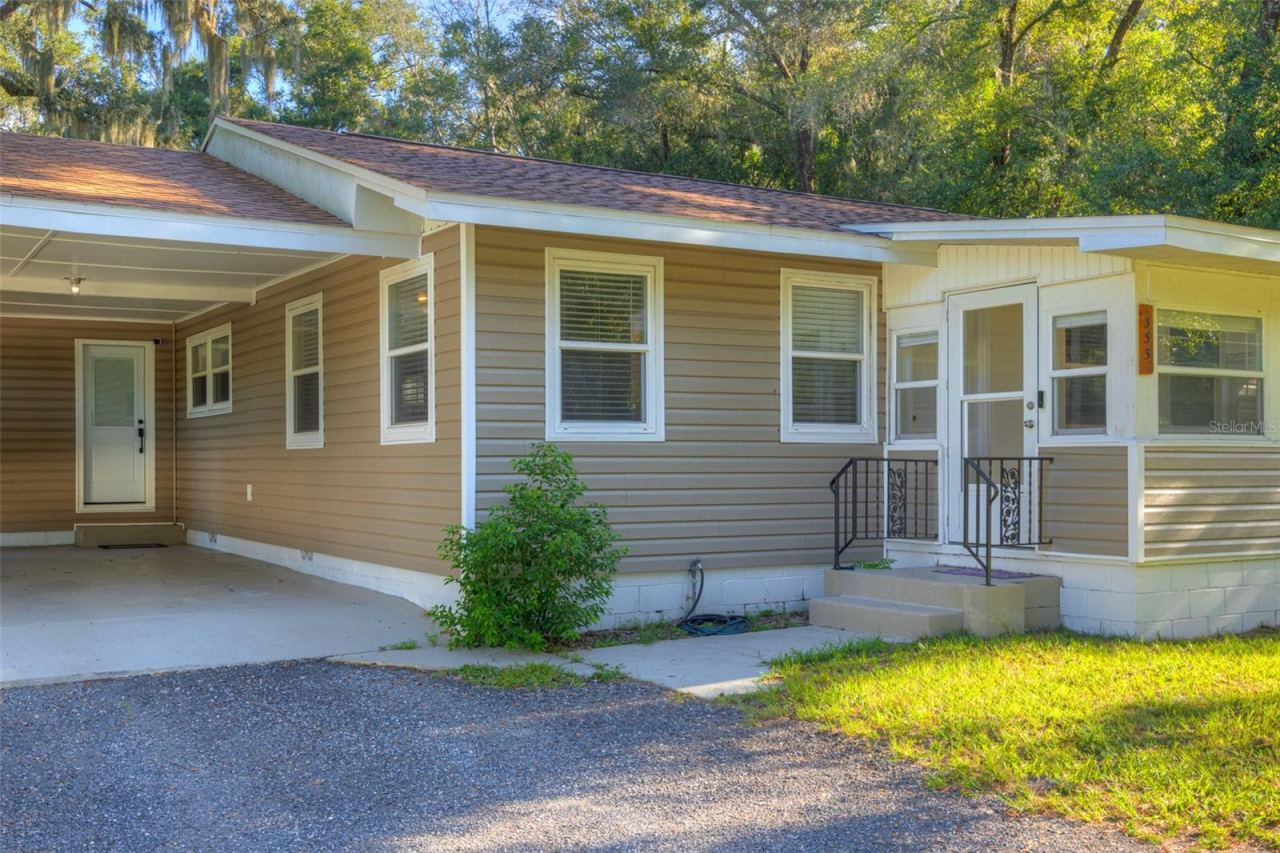 Photo 4 of 355 W Wisconsin Ave, Orange City, FL 32763