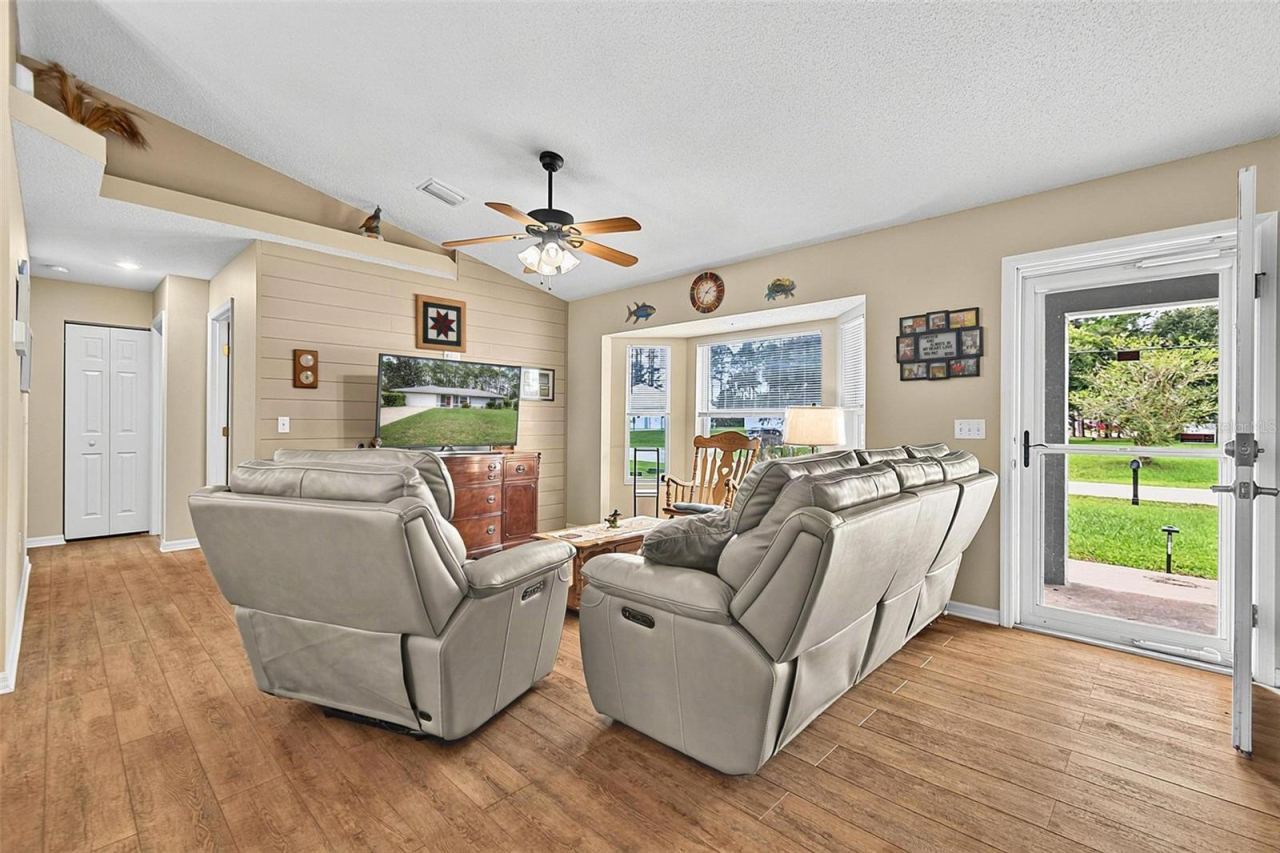 Photo 3 of 98 Smith Trl, Palm Coast, FL 32164