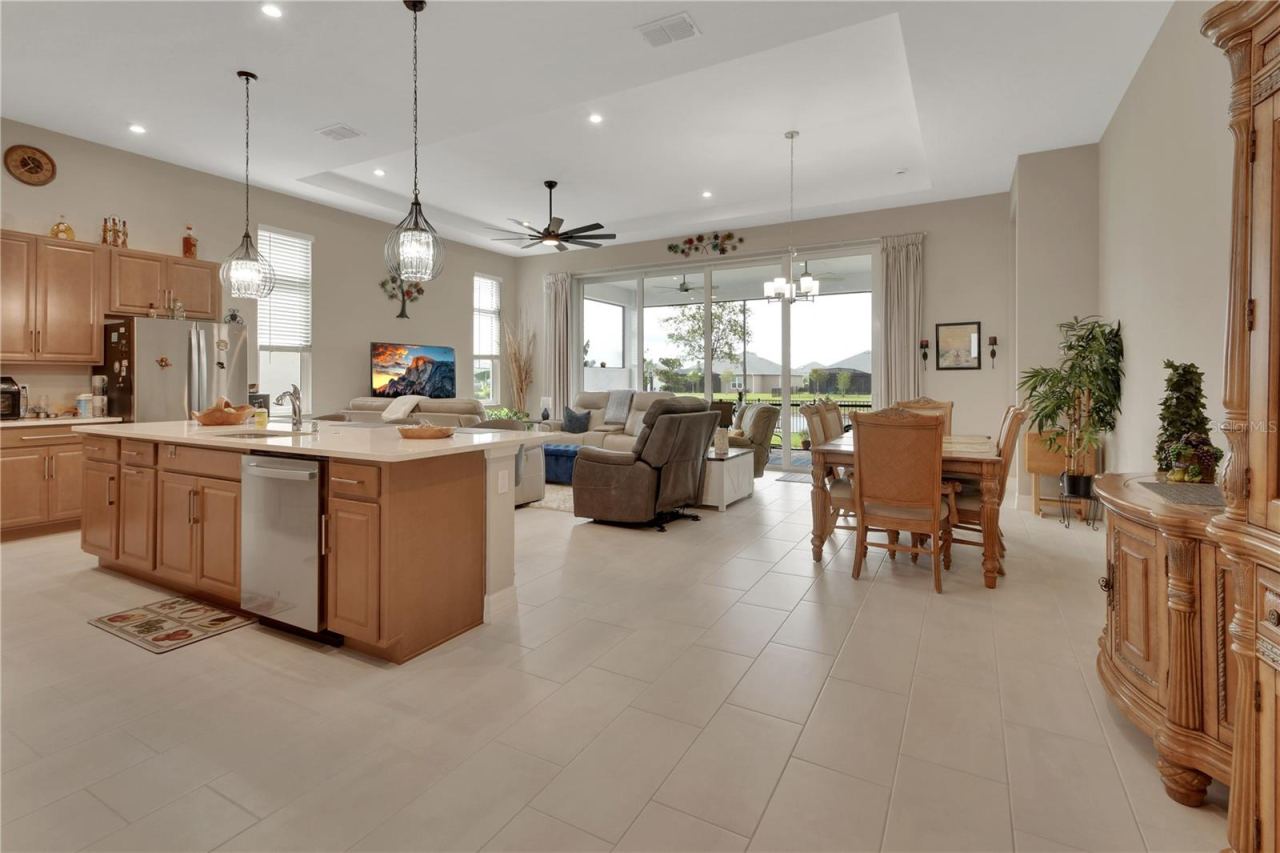 Photo 5 of 859 Liliana Dr, Deland, FL 32724