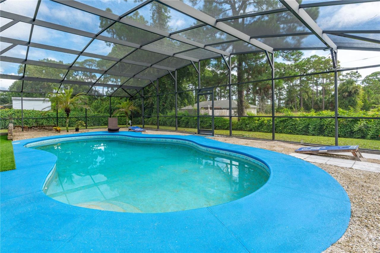 Photo 5 of 3123 Juniper Dr, Edgewater, FL 32141