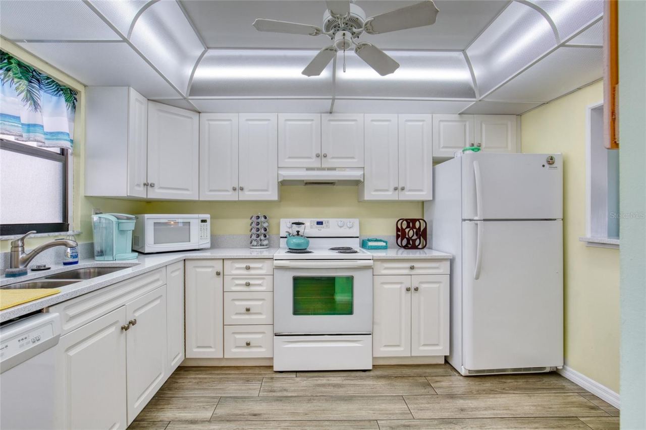 Photo 5 of 915 Ocean Shore Blvd #2010, Ormond Beach, FL 32176