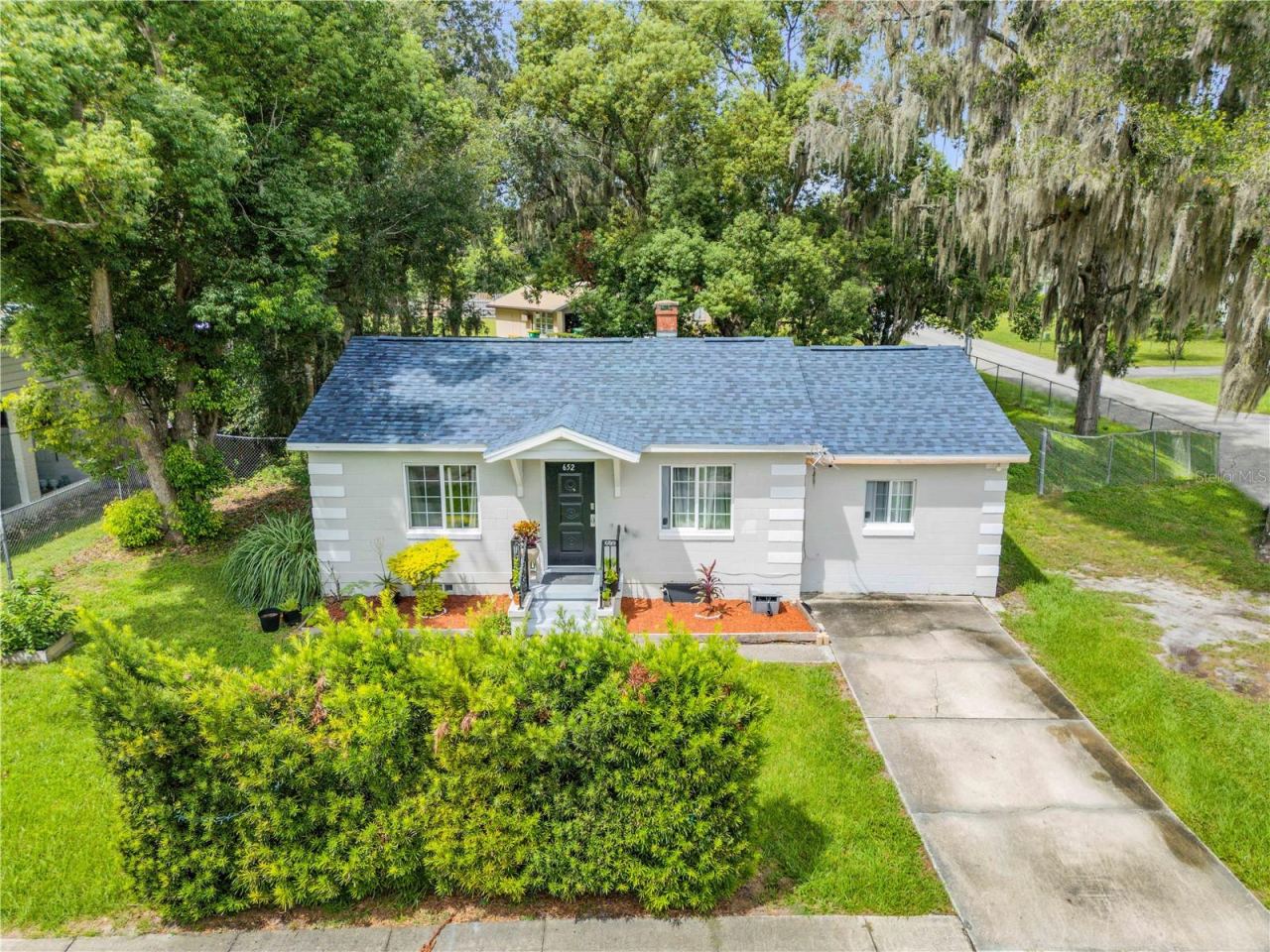 Photo 5 of 652 N Stone St, Deland, FL 32720