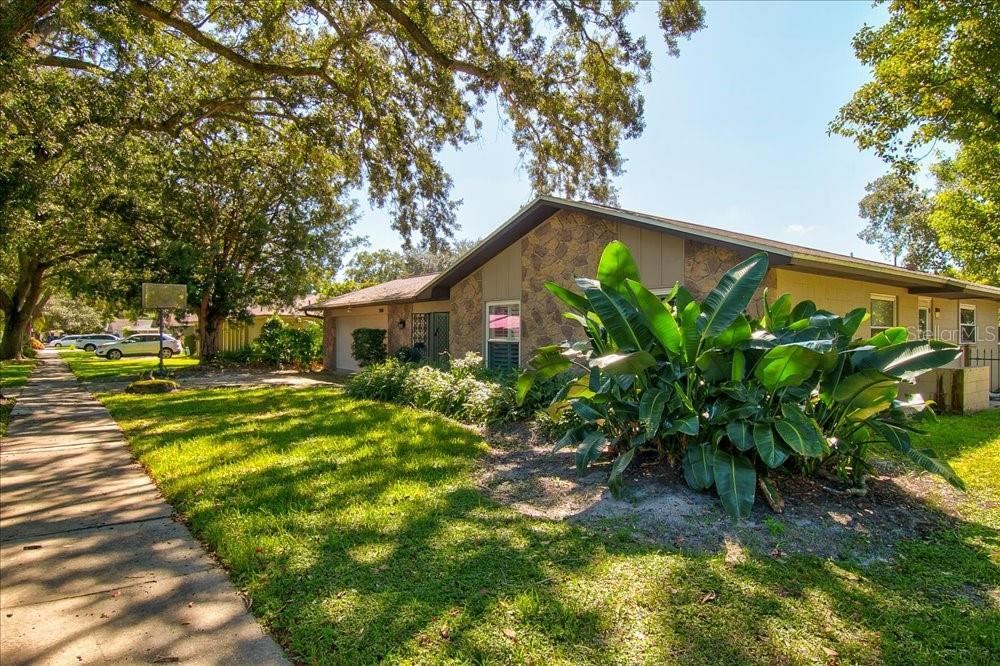 Photo 2 of 2410 Sherbrooke Rd, Winter Park, FL 32792
