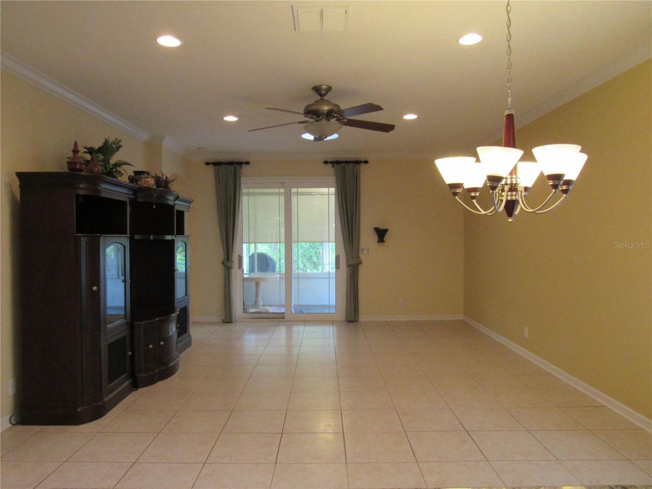 Photo 3 of 506 Heron Point Way, Deland, FL 32724