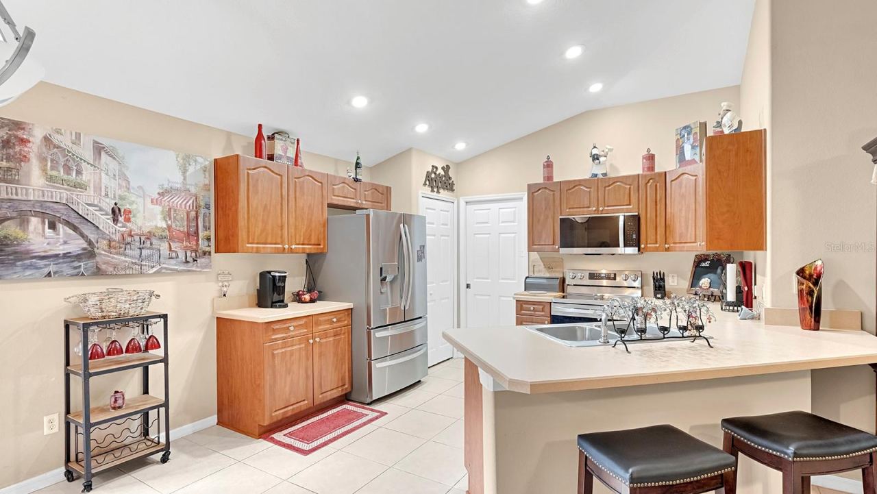 Photo 5 of 252 Dirksen Dr, Debary, FL 32713