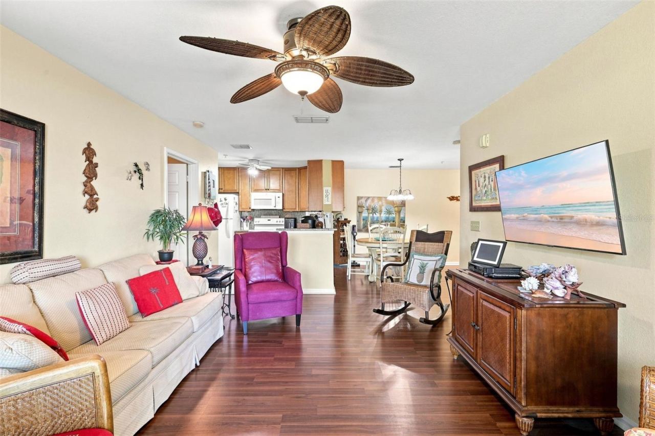 Photo 4 of 940 Village Trl #3-104, Port Orange, FL 32127