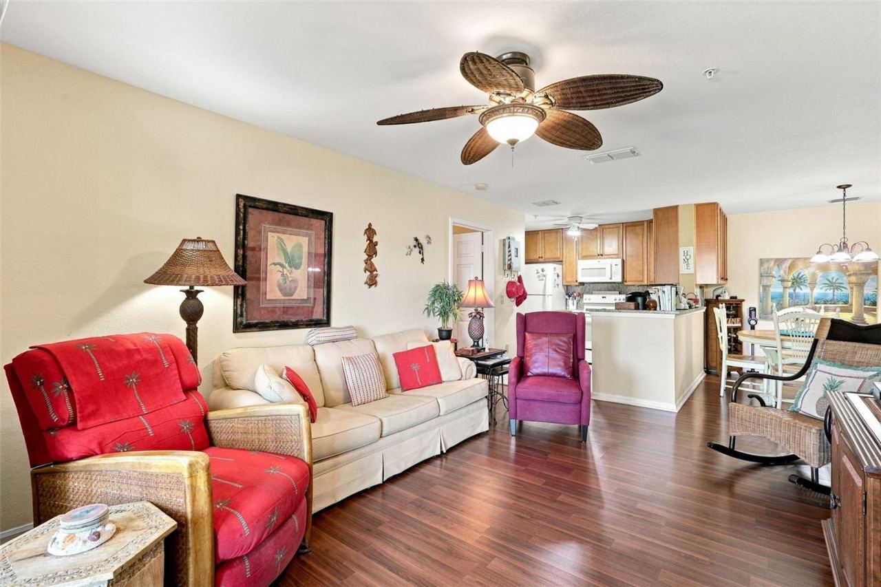 Photo 5 of 940 Village Trl #3-104, Port Orange, FL 32127