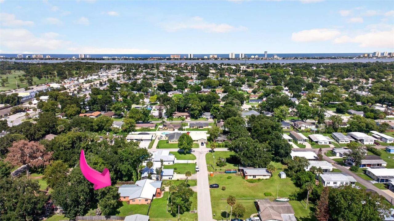 Photo 4 of 706 Boston Ave, South Daytona, FL 32119
