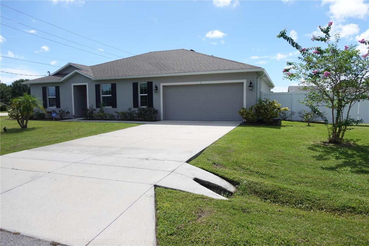 Photo 3 of 1 Frenora Ln, Palm Coast, FL 32137
