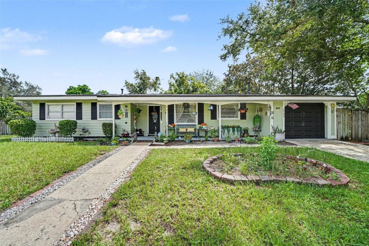 2399 Kimberly Dr, Deltona, FL 32738