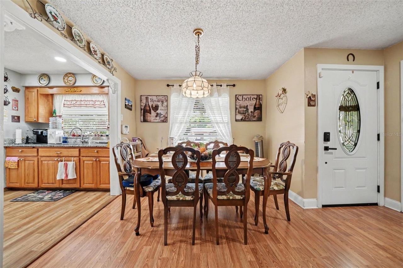 Photo 4 of 2399 Kimberly Dr, Deltona, FL 32738